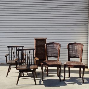 アンティーク家具・ヴィンテージ家具をまとめて買取しました